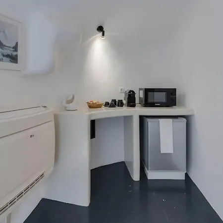 Appartamento Ira Sea View Couple With Rooftop Jacuzzi *